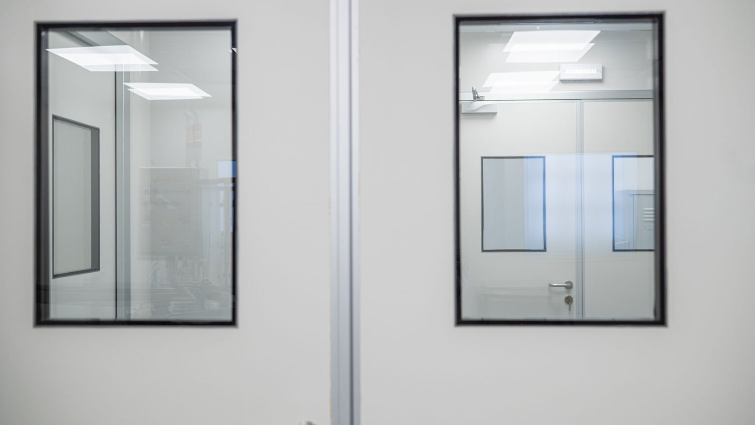 Ex_Cleanroom_001_4110