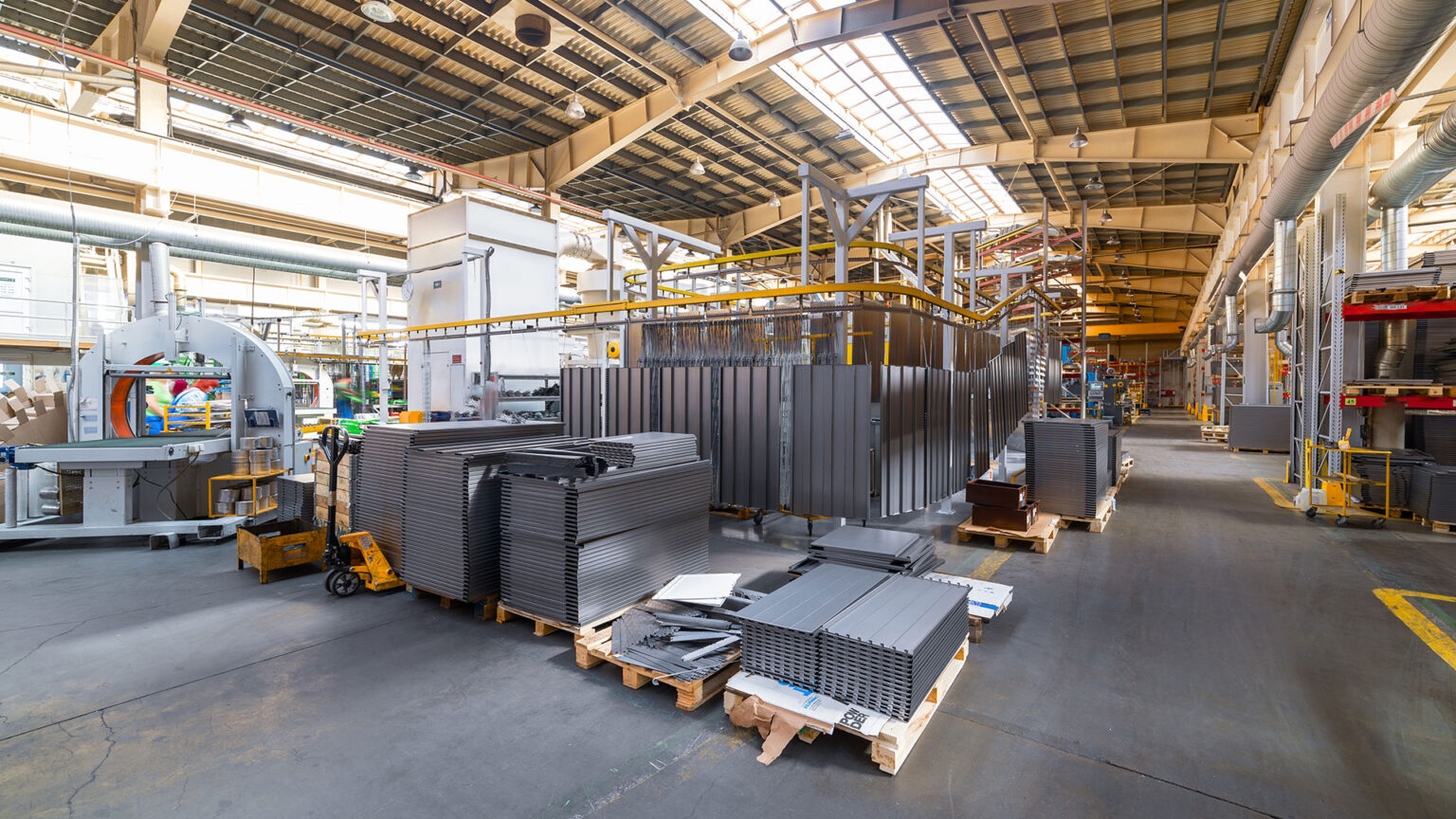 Metal_1906487431